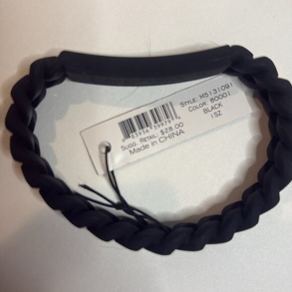 NWT black Marc Mac Jacob’s rubber chain look bracelet - Picture 4 of 4